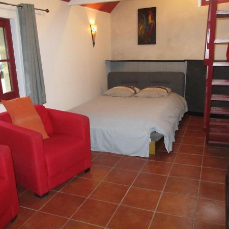Chez Bari Villa Bourbon-lʼArchambault Eksteriør bilde