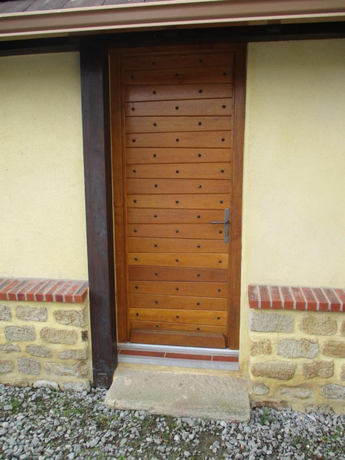 Chez Bari Villa Bourbon-lʼArchambault Eksteriør bilde