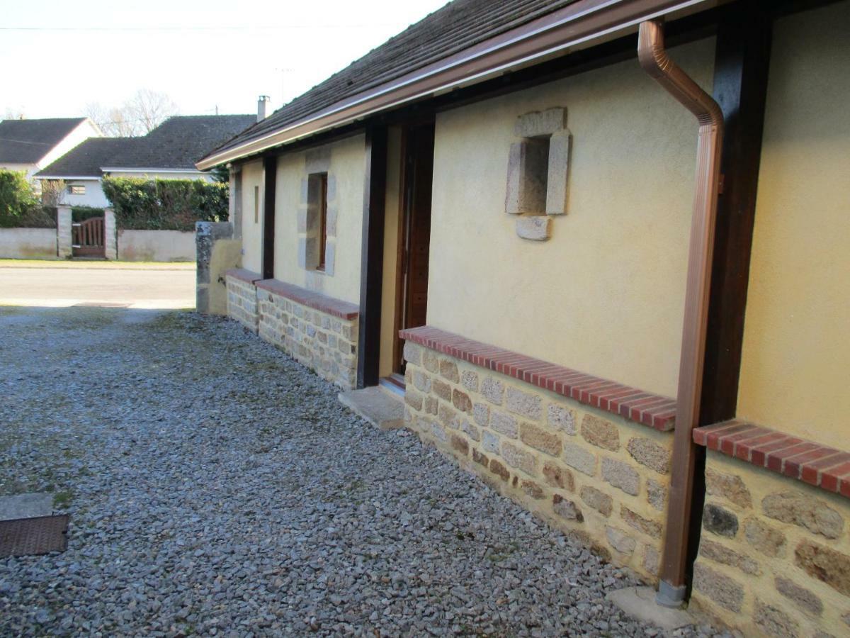 Chez Bari Villa Bourbon-lʼArchambault Eksteriør bilde